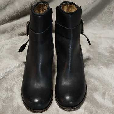 Frye Marjorie Knotted Black Ankle Boots Size 6B - image 1