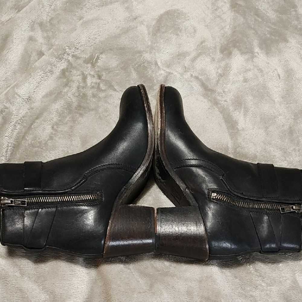 Frye Marjorie Knotted Black Ankle Boots Size 6B - image 5