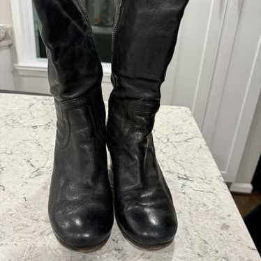 Frye Women's Black Carson Heel Tab Boot Size 6 M - image 1