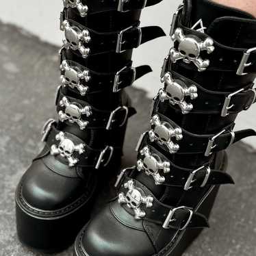 YRU Platform Boots Dune Skull Silver black Size 8… - image 1