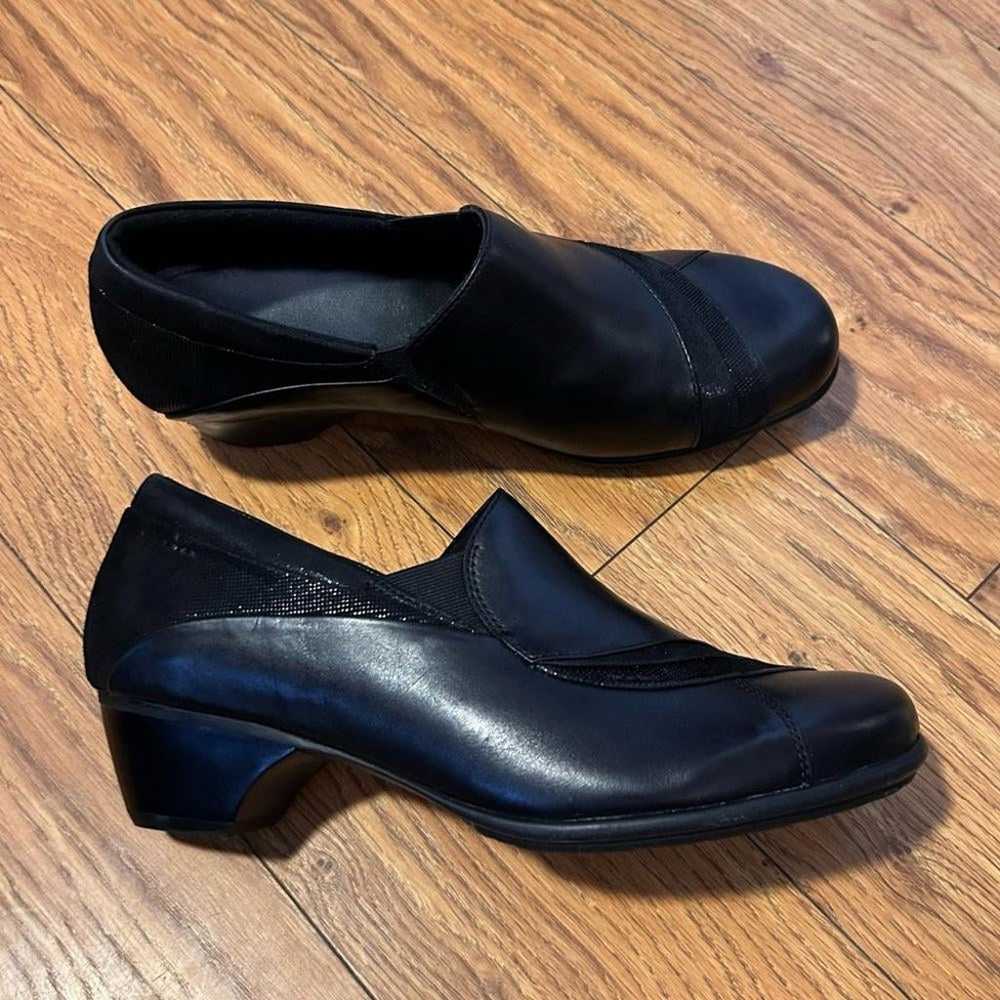 Aravon Womens Provence Asym Slip-On Black Leather… - image 3