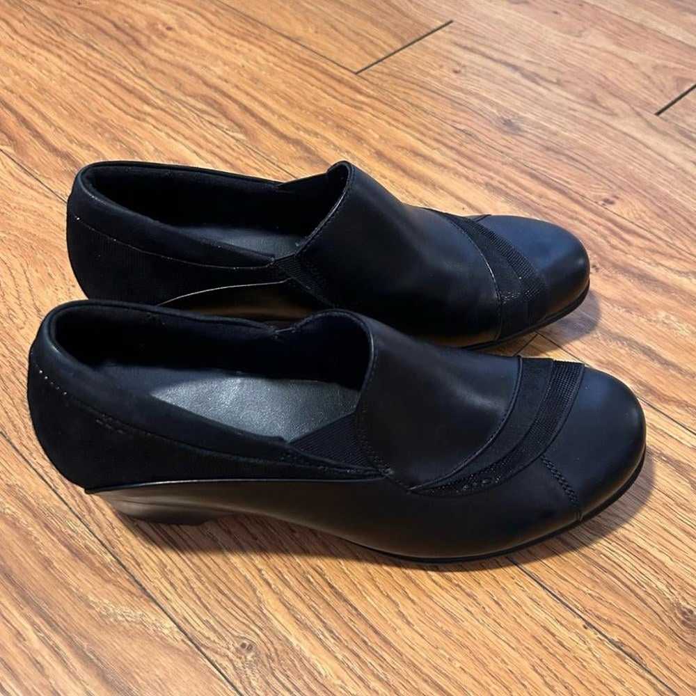 Aravon Womens Provence Asym Slip-On Black Leather… - image 4