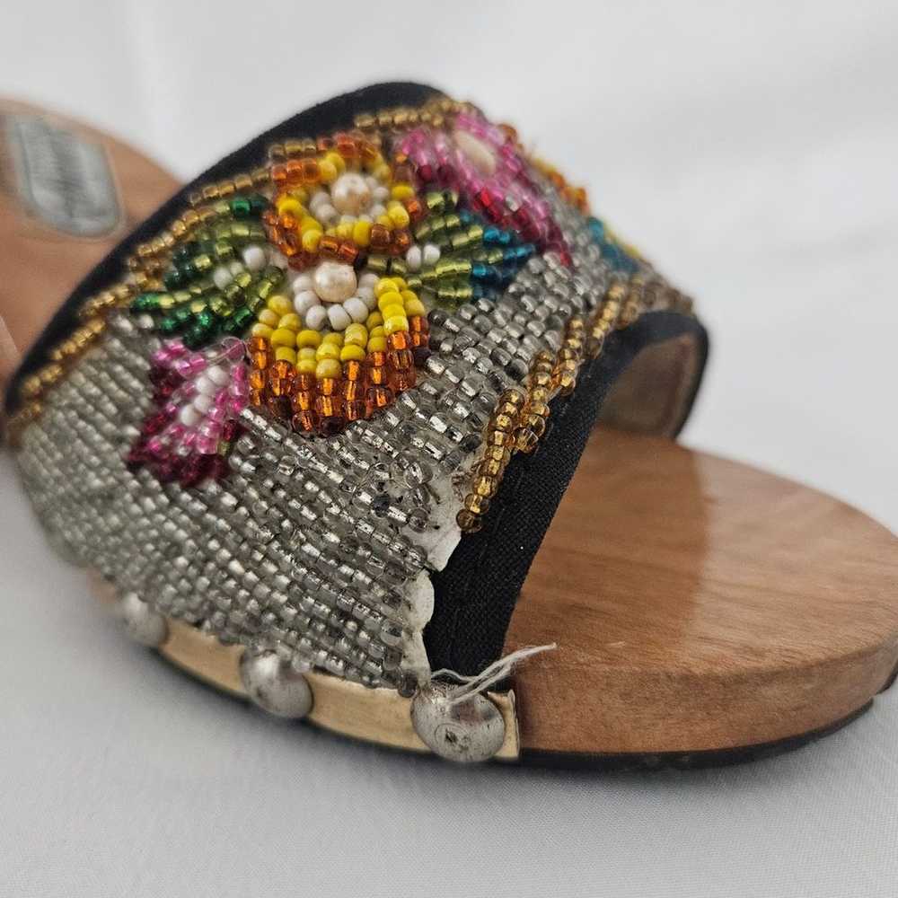 Vintage Luming's Original Beaded Wood Carved Heel… - image 10