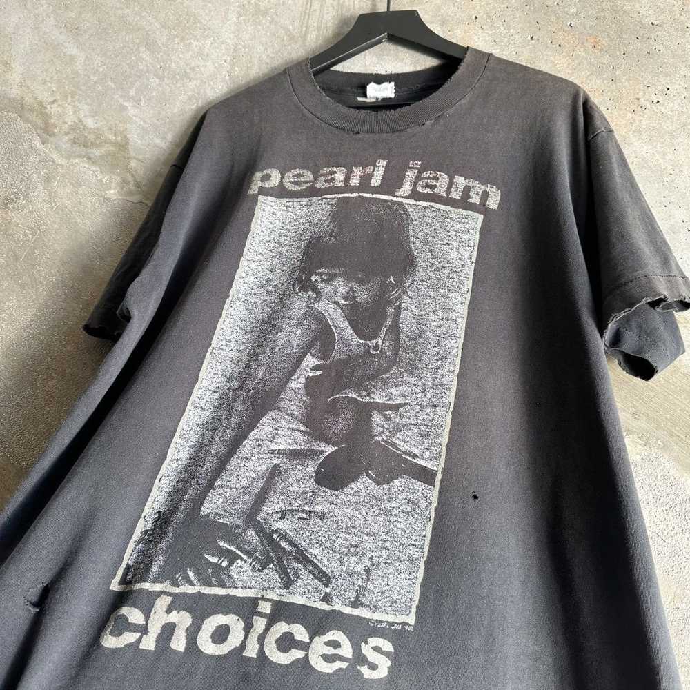 Band Tees × Vintage 90’s THRASHED Pearl Jam “Choi… - image 1