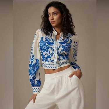 Elegant Blue Floral Embroidered Crop Top – Modern 