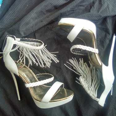 Women's high heels size 9 - image 1