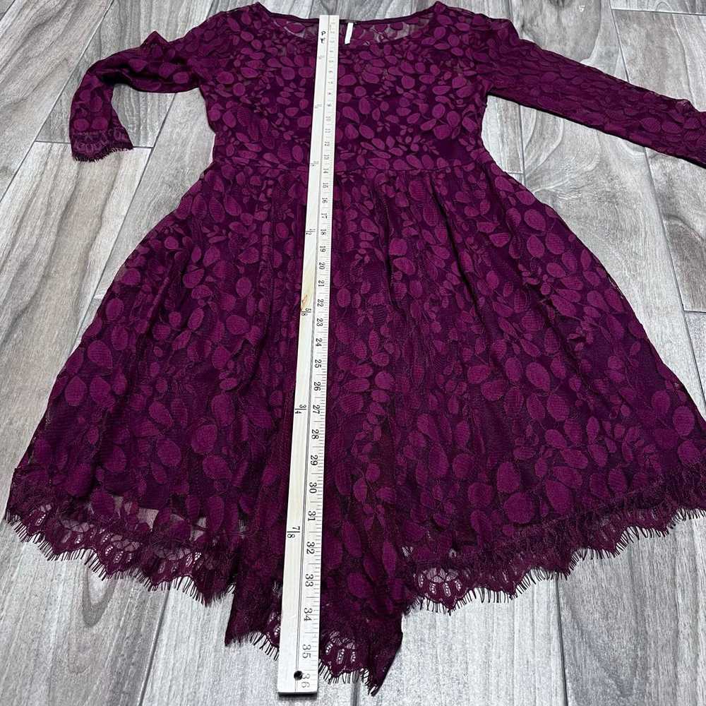 FREE PEOPLE Burgundy Lace Lined Handkerchief 3/4 … - image 10