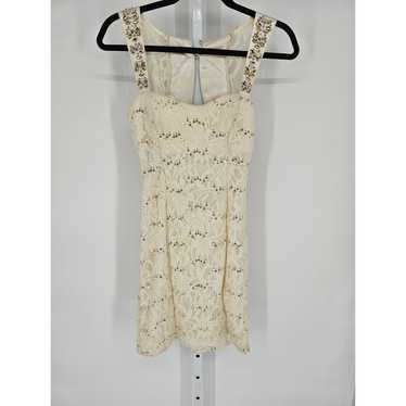 Sequin Hearts Women's Cream Floral Lace & Sequin M