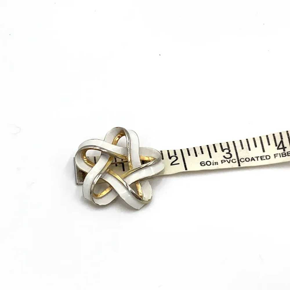 Signed Trifari White Enamel Gold-tone Pin brooch - image 10