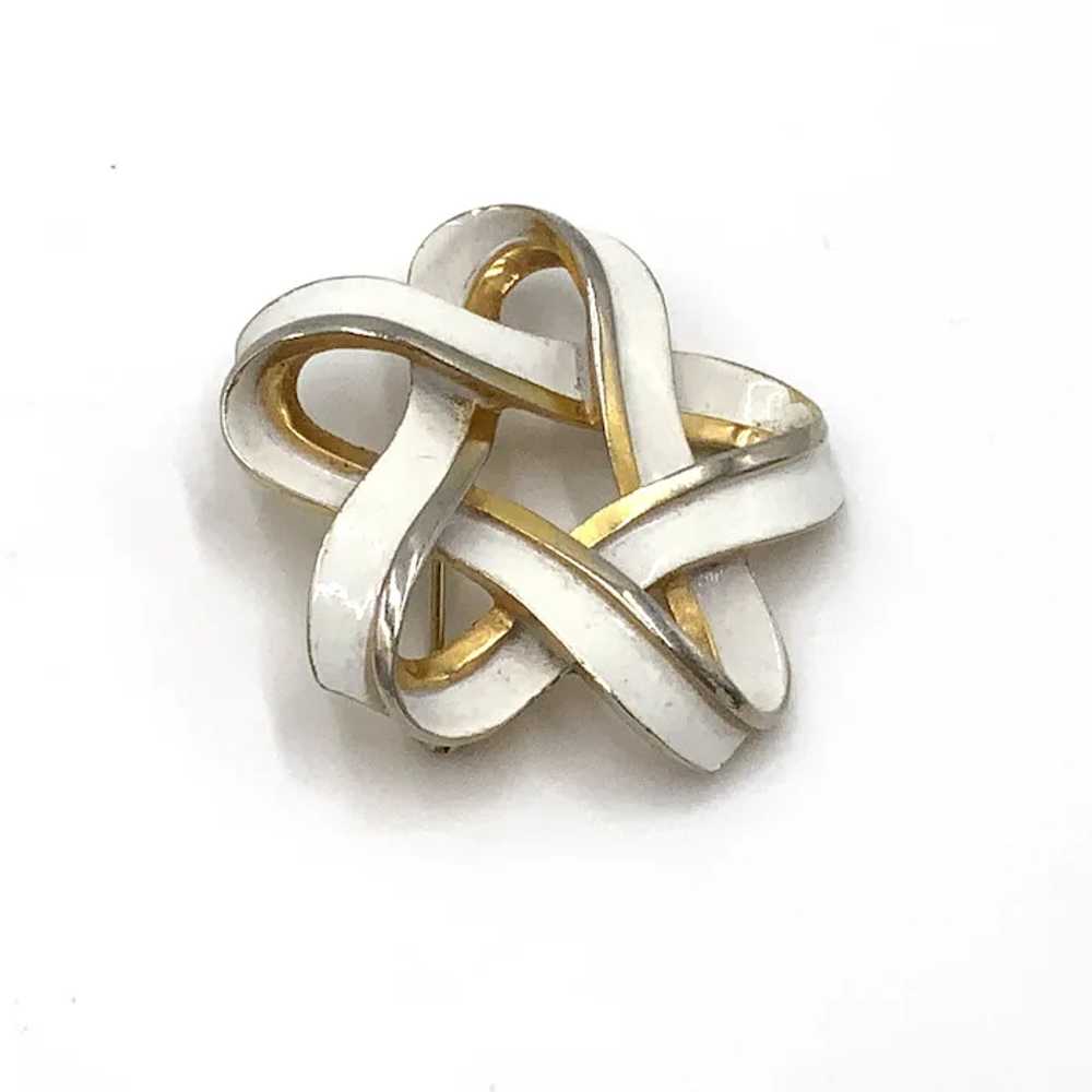 Signed Trifari White Enamel Gold-tone Pin brooch - image 3