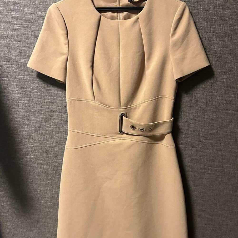 Beige knee-length dress - image 1