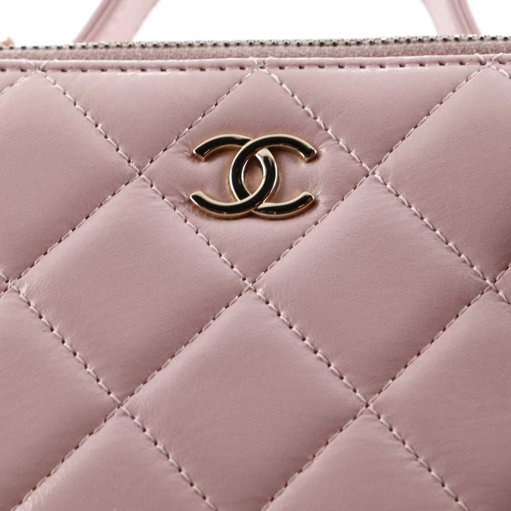 CHANEL Double Zip CC Vanity Case Quilted Shiny La… - image 6