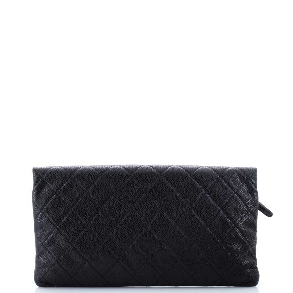 CHANEL Beauty CC Clutch Quilted Caviar - image 3