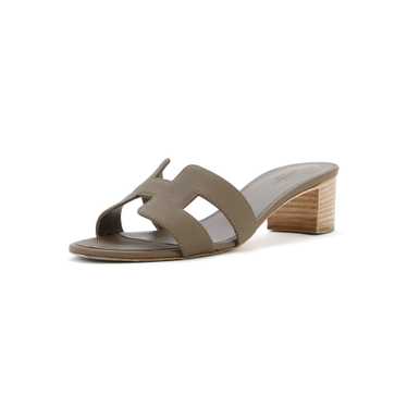 Hermes Women's Oasis Sandals Leather - image 1