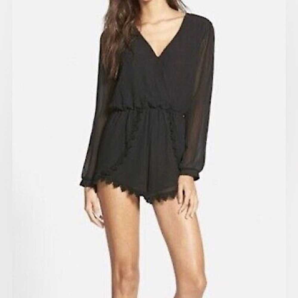 ASTR The Label Long Sleeve Lace Trim Romper in Bl… - image 1