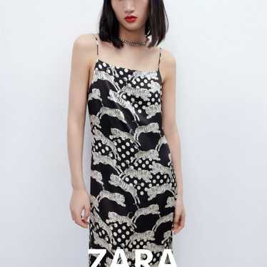 【ZARA】Printed Midi Dress