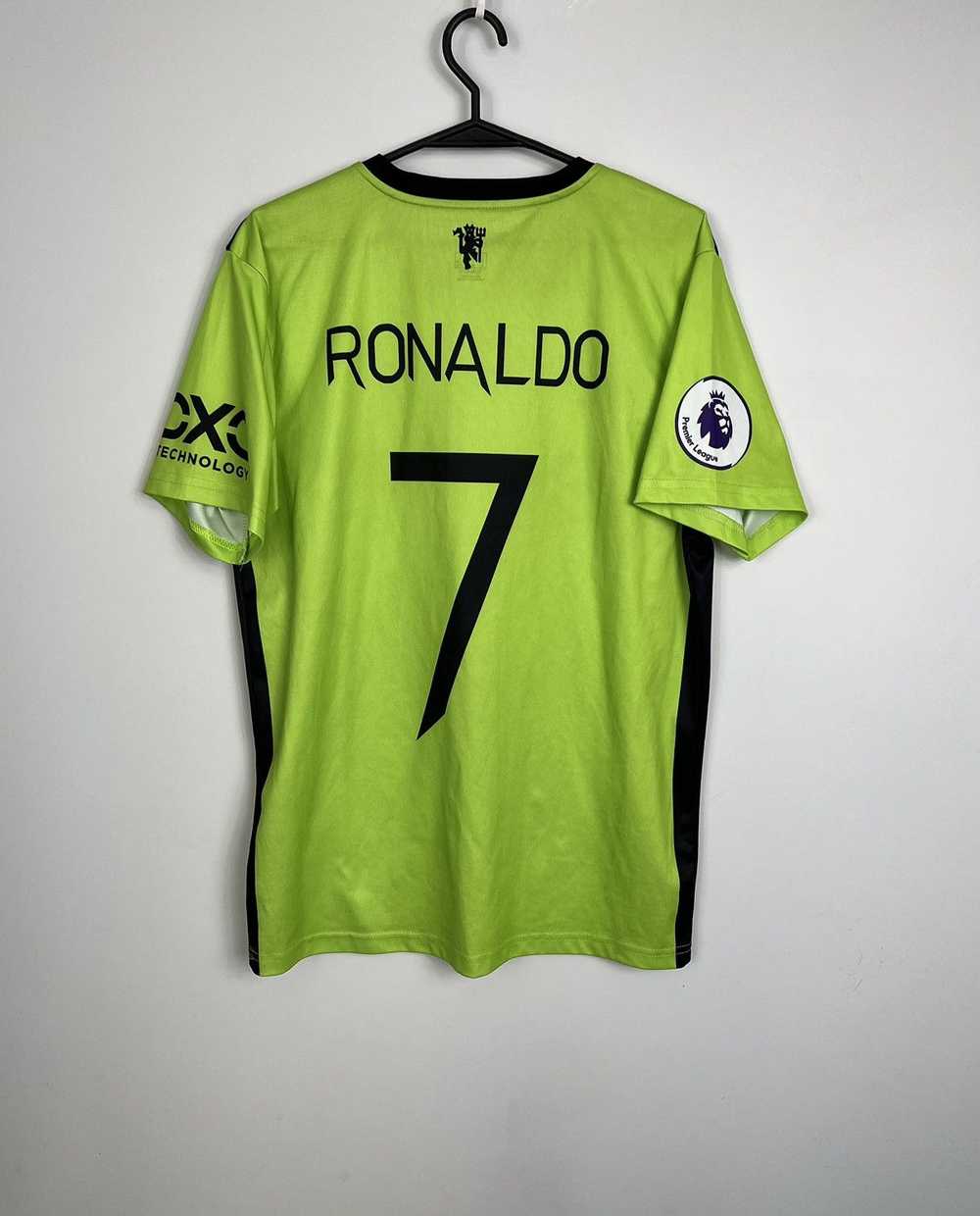 Soccer Jersey Manchester United 2022/2023 Ronaldo… - image 4