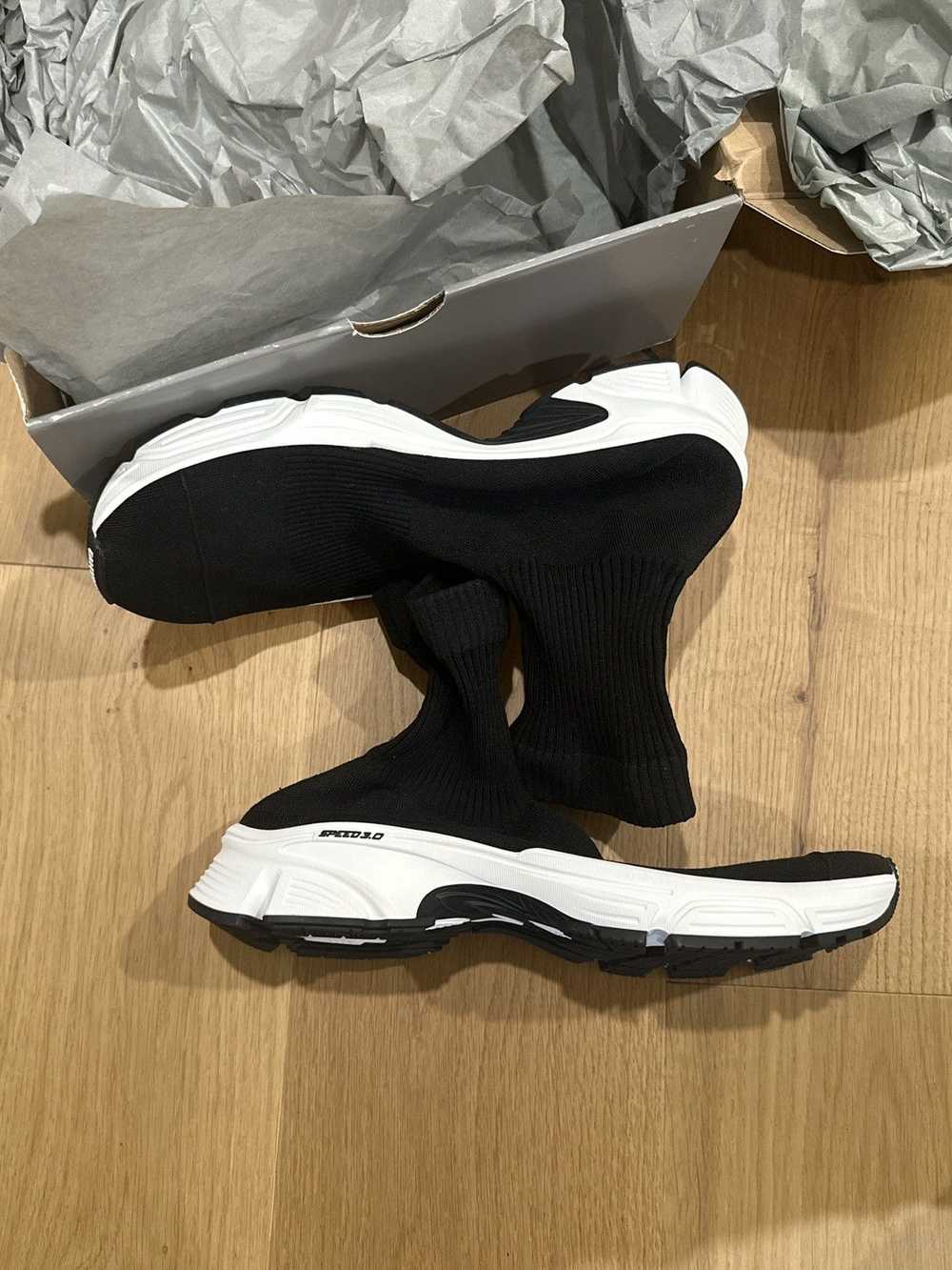 Balenciaga Balenciaga Speed 3.0 never worn - image 2