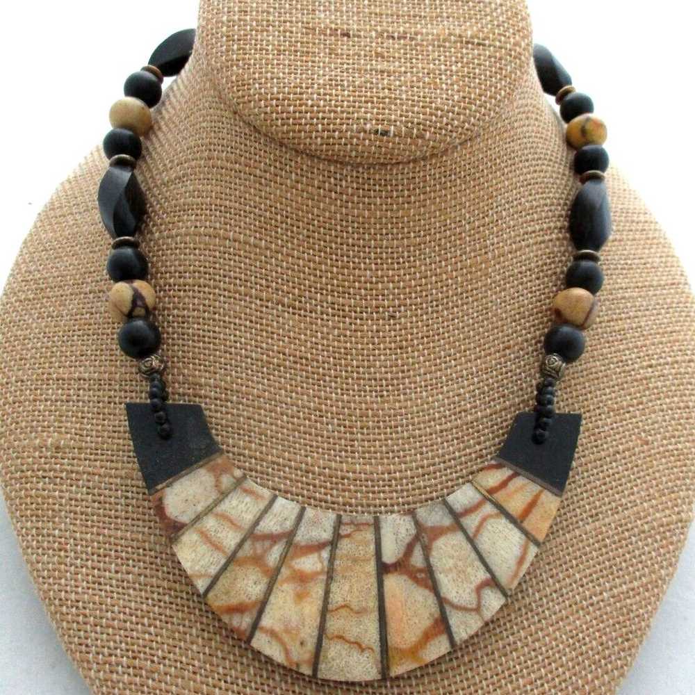 Vintage Lee Sands Inlay Sponge Coral Black Beads … - image 3