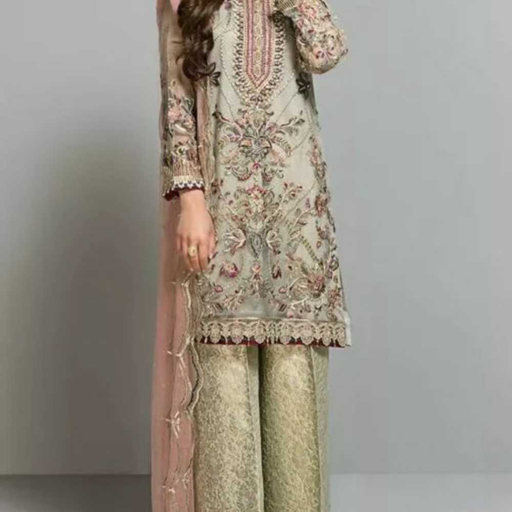 Baroque Designer Pakistani 3 Piece Suit/Dresss - image 1