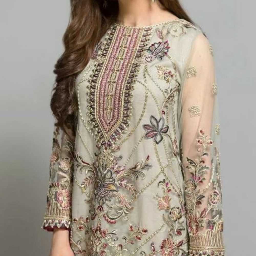 Baroque Designer Pakistani 3 Piece Suit/Dresss - image 3