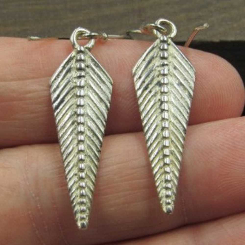 Sterling Silver Tarnished Simple Feather Earrings… - image 1