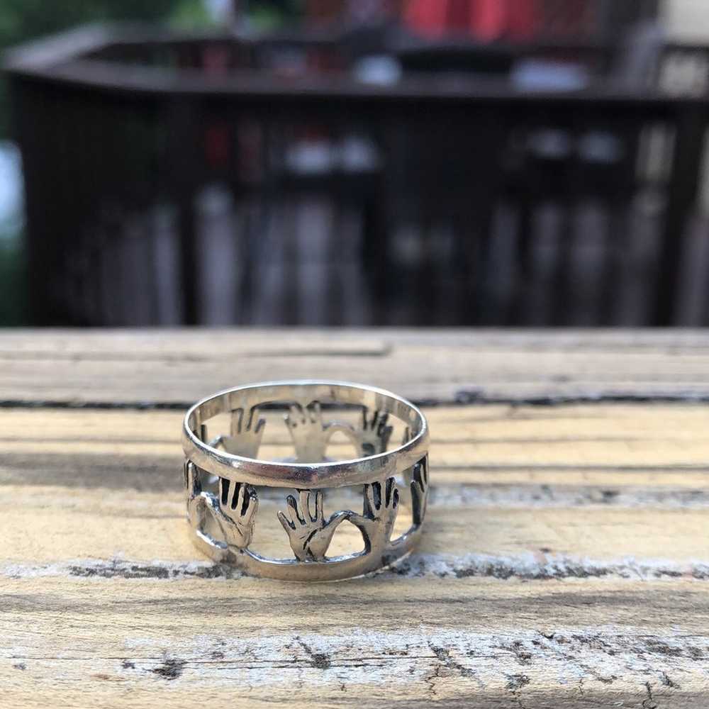 Sterling silver band ring with hands - image 3