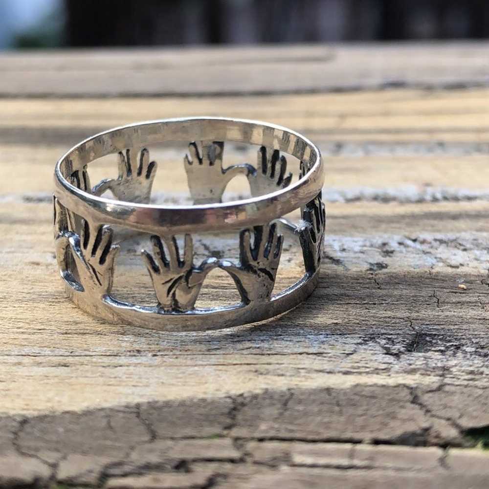 Sterling silver band ring with hands - image 5