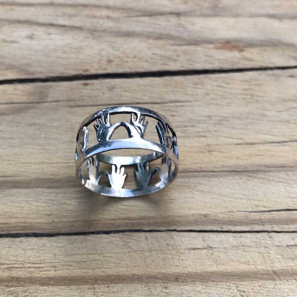 Sterling silver band ring with hands - image 8