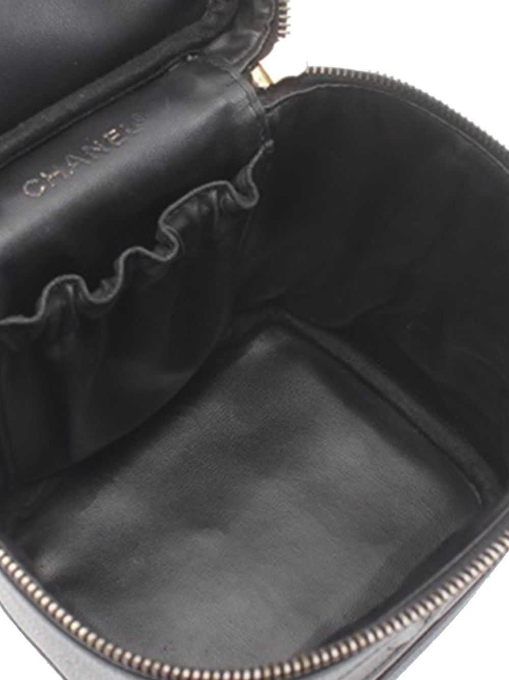 CHANEL Pre-Owned 2002-2003 CC Caviar Case vanity … - image 4