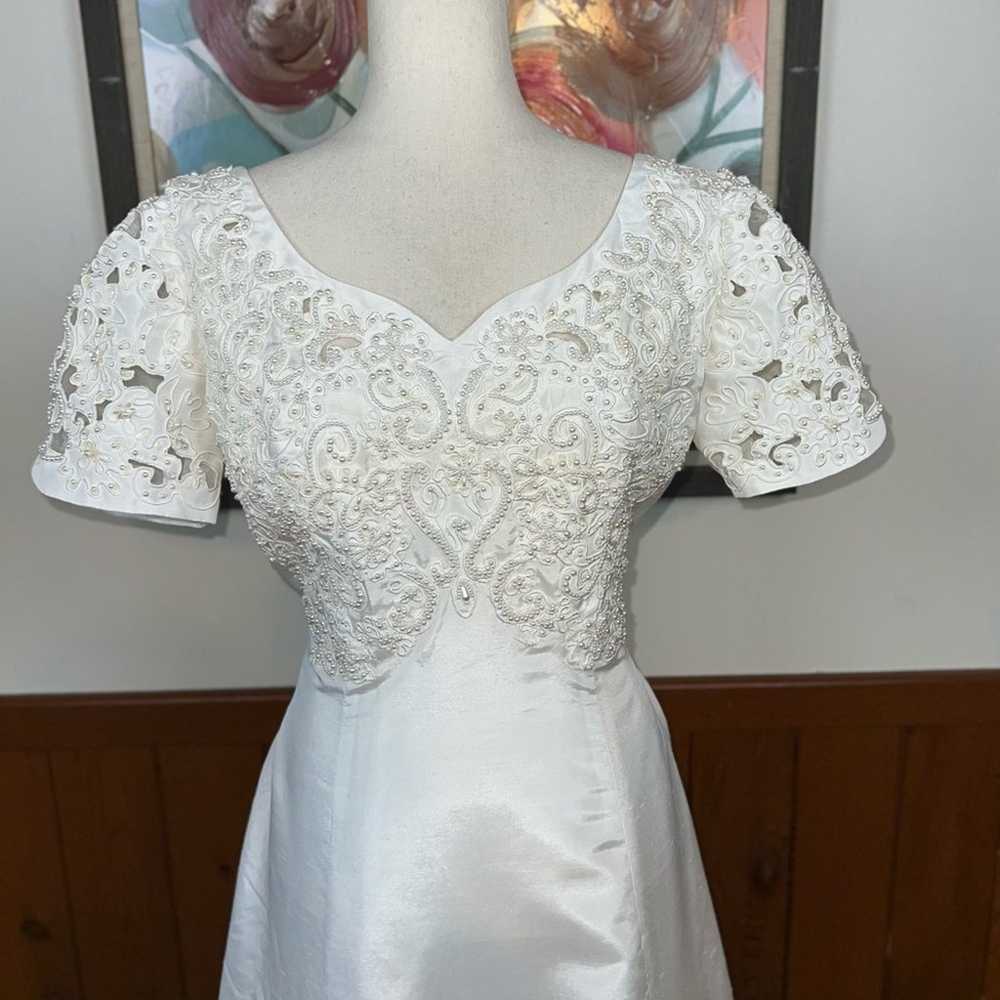 Beautiful Vintage 90s Bonny Lace Cutout Wedding G… - image 3