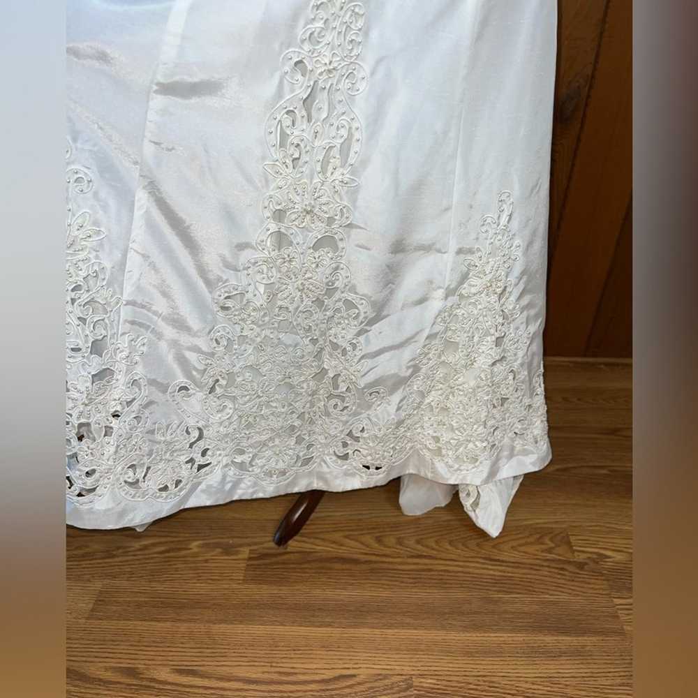 Beautiful Vintage 90s Bonny Lace Cutout Wedding G… - image 4