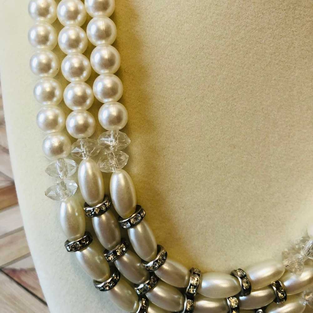 Bundle of 3 Faux Pearl Vintage Style Necklaces Cl… - image 7