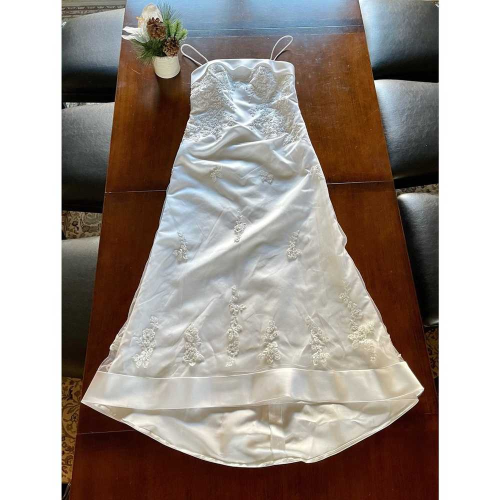 NEW Women’s White Custom Made Wedding Dress w/Mat… - image 1