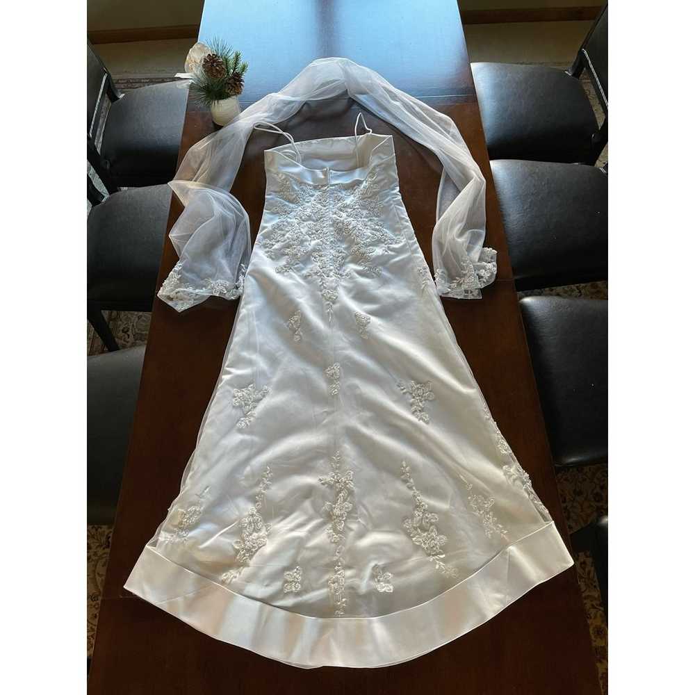 NEW Women’s White Custom Made Wedding Dress w/Mat… - image 2