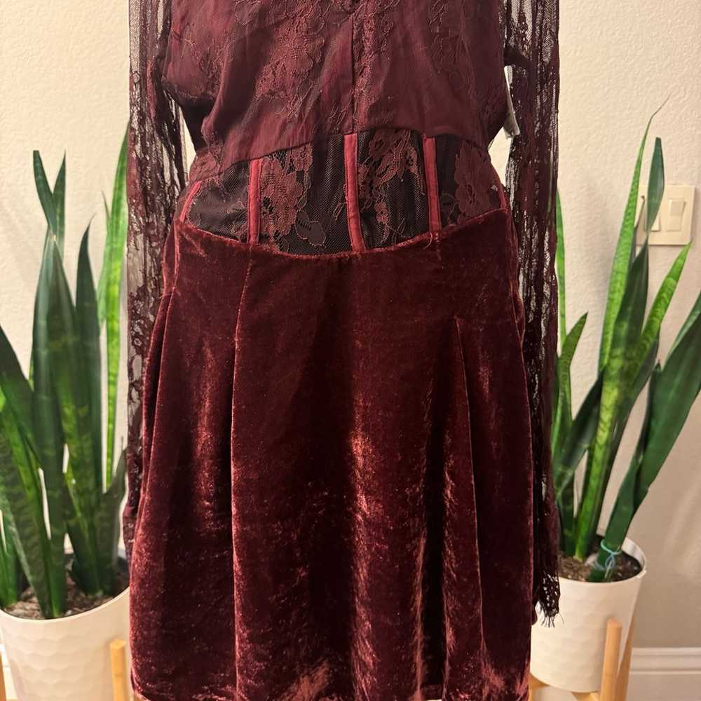 NWOT FREE PEOPLE LONG SLEEVE LACE DRESS IN GARNET… - image 6