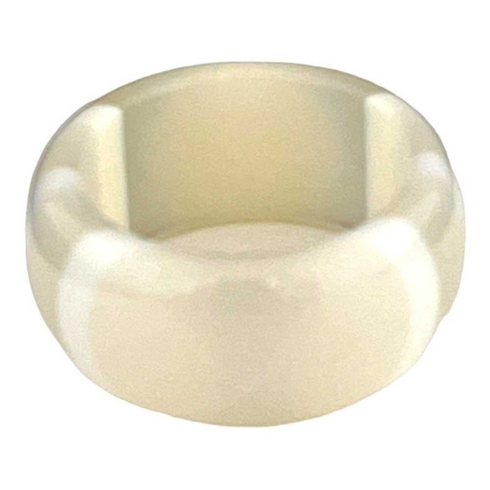 Vintage Lucite Ring Size 9 White & Translucent St… - image 2