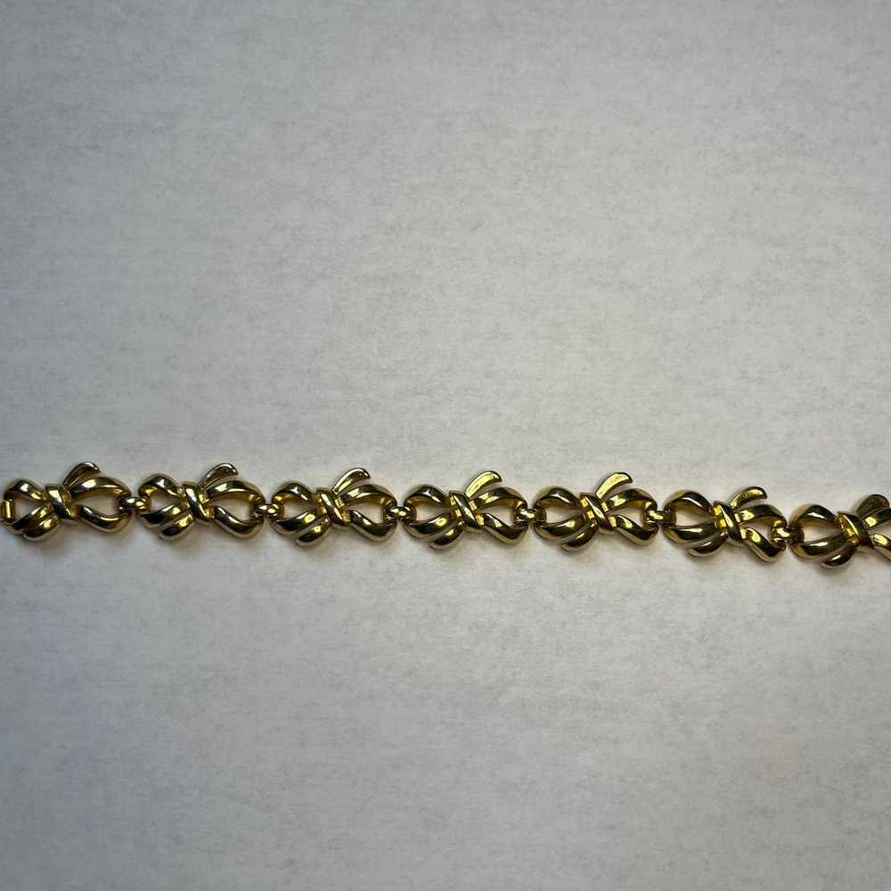 Vintage Trifari Goldtone Bow Bracelet - image 3