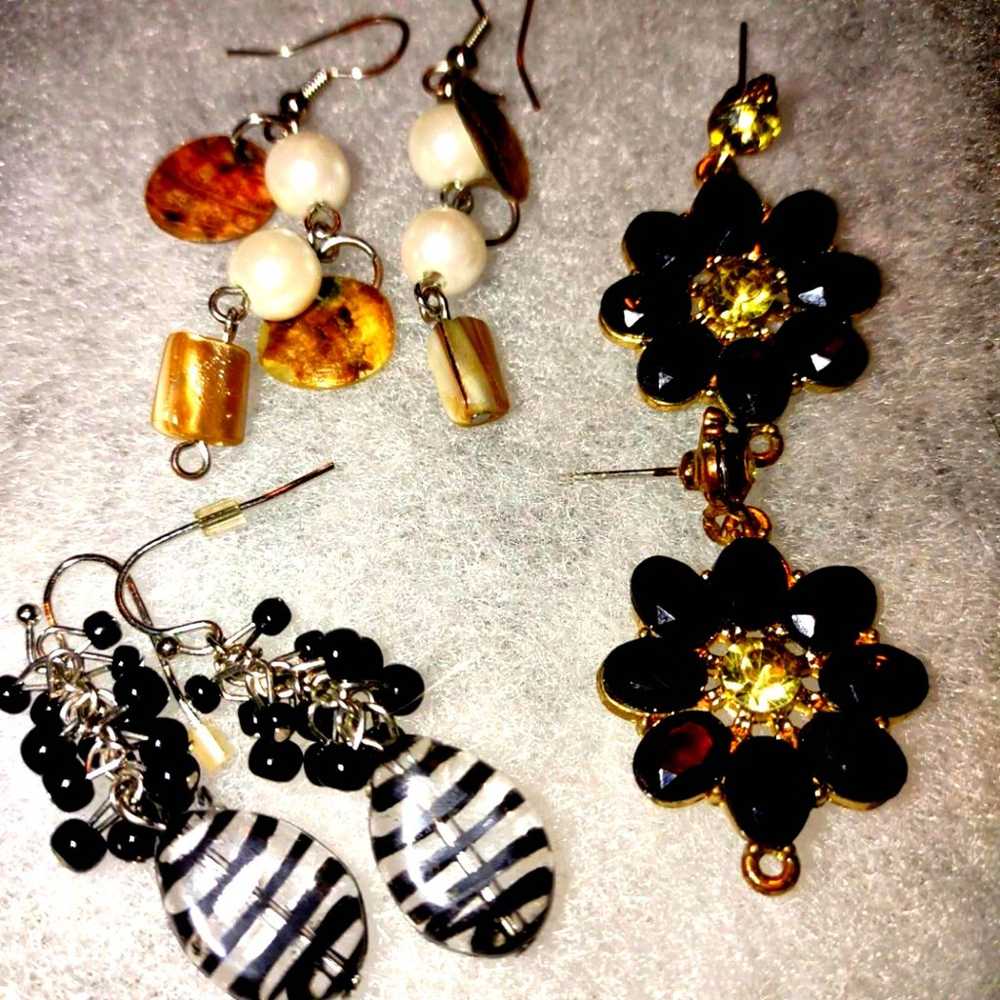 Beautiful lot of vintage earrings - image 1