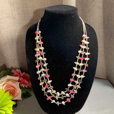 Beautiful Vintage Mother of Pearl Necklace 31”