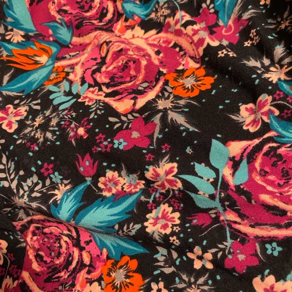 Rare vintage lularoe Carley dress roses print - image 3