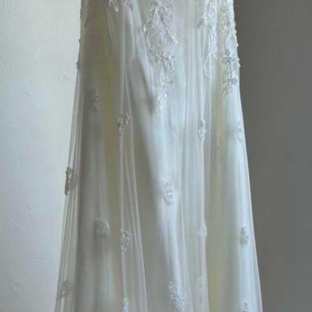 A-line wedding dress - image 5