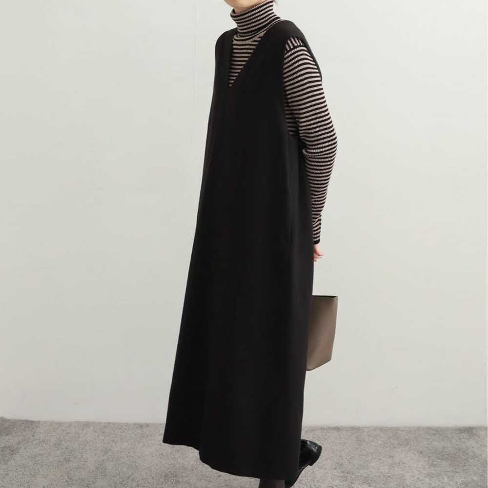 URBAN RESEARCH DOORS Straight Line Jumper Skirt - image 11