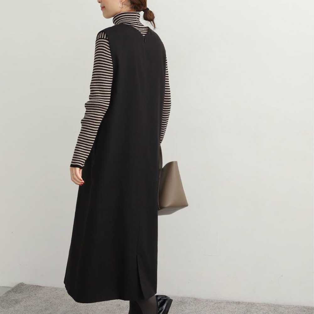 URBAN RESEARCH DOORS Straight Line Jumper Skirt - image 3