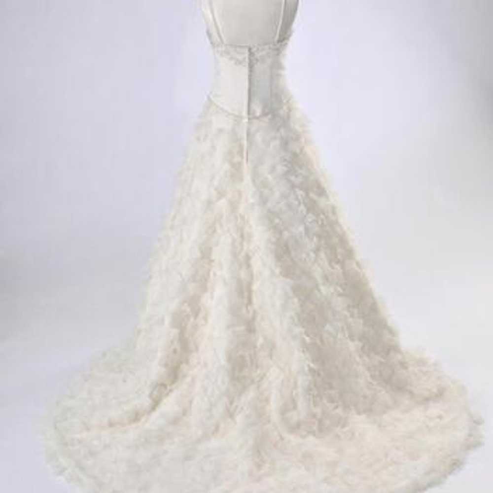 Wedding dress A-line size 9 "2P Silver Embroidery" - image 5