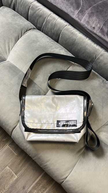 Freitag × Streetwear × Vintage Hype Freitag silver