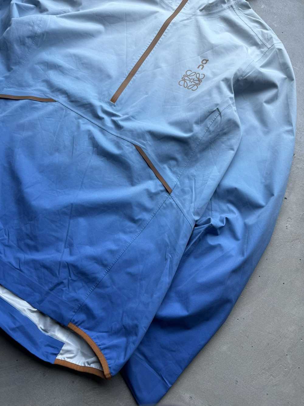 Loewe × ON Loewe x On Waterproof Technical Anorak - image 4