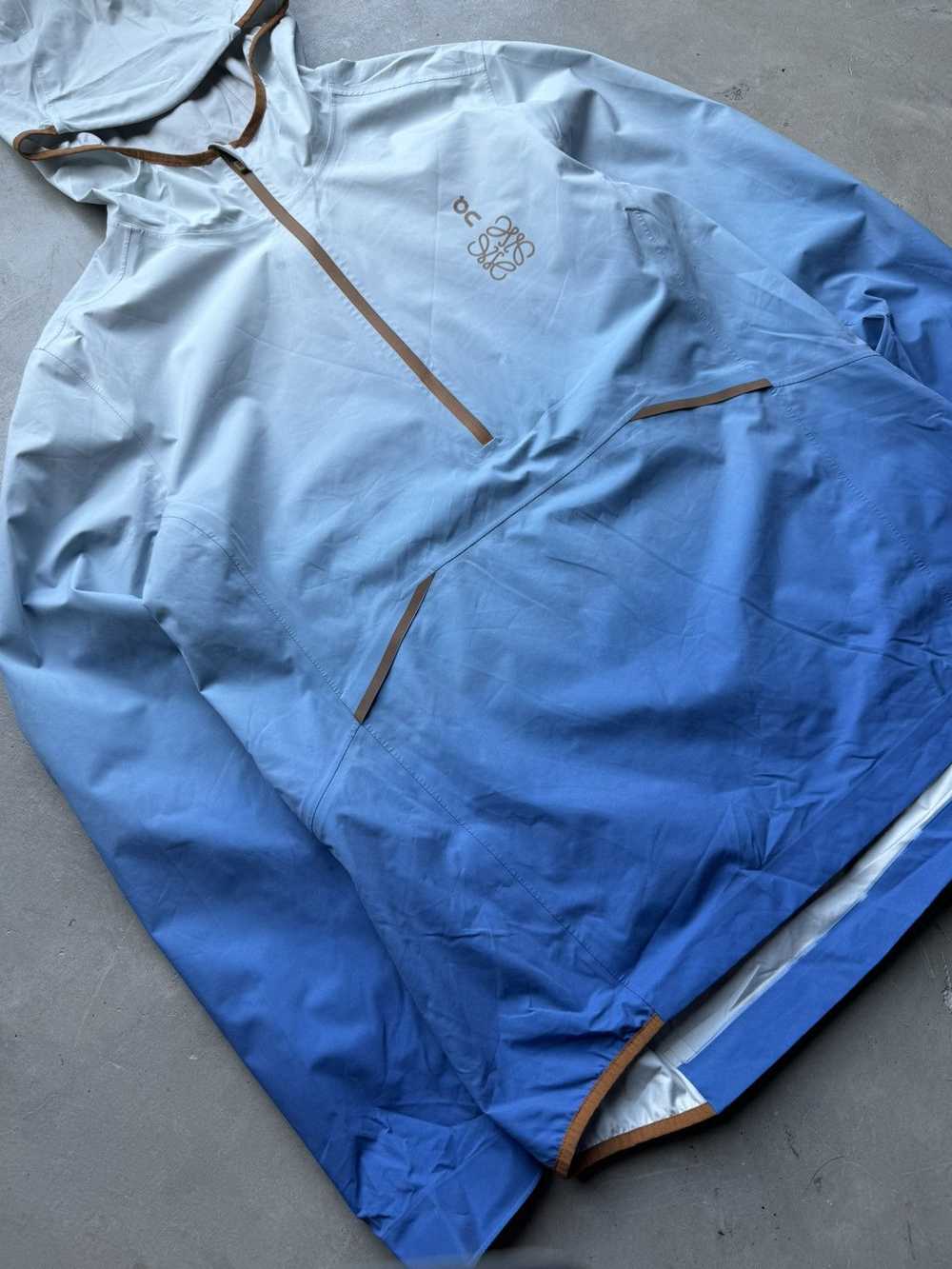 Loewe × ON Loewe x On Waterproof Technical Anorak - image 6