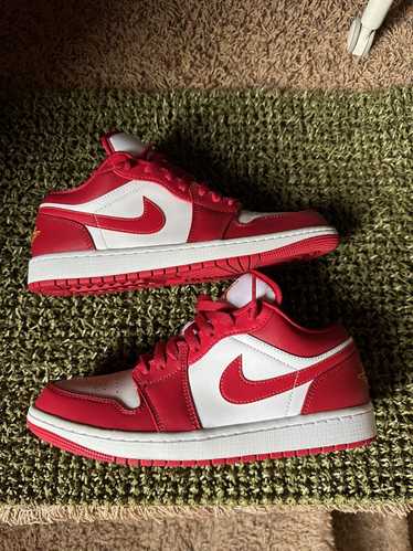 Jordan Brand × Nike Jordan 1 Low Cardinal Red