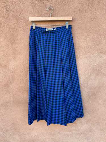 Black & Blue Houndstooth Skirt by Investments